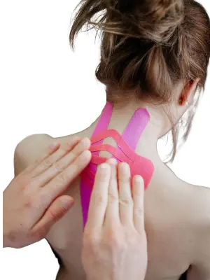 Applicazione pratica durante il corso kinesio taping e coppettazione
